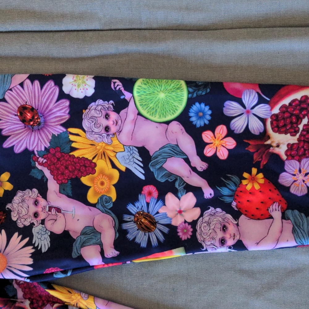 Beautiful Genius x Jordan Piantedosi maximalist fruit+ cherub leggings - Picture 7 of 13